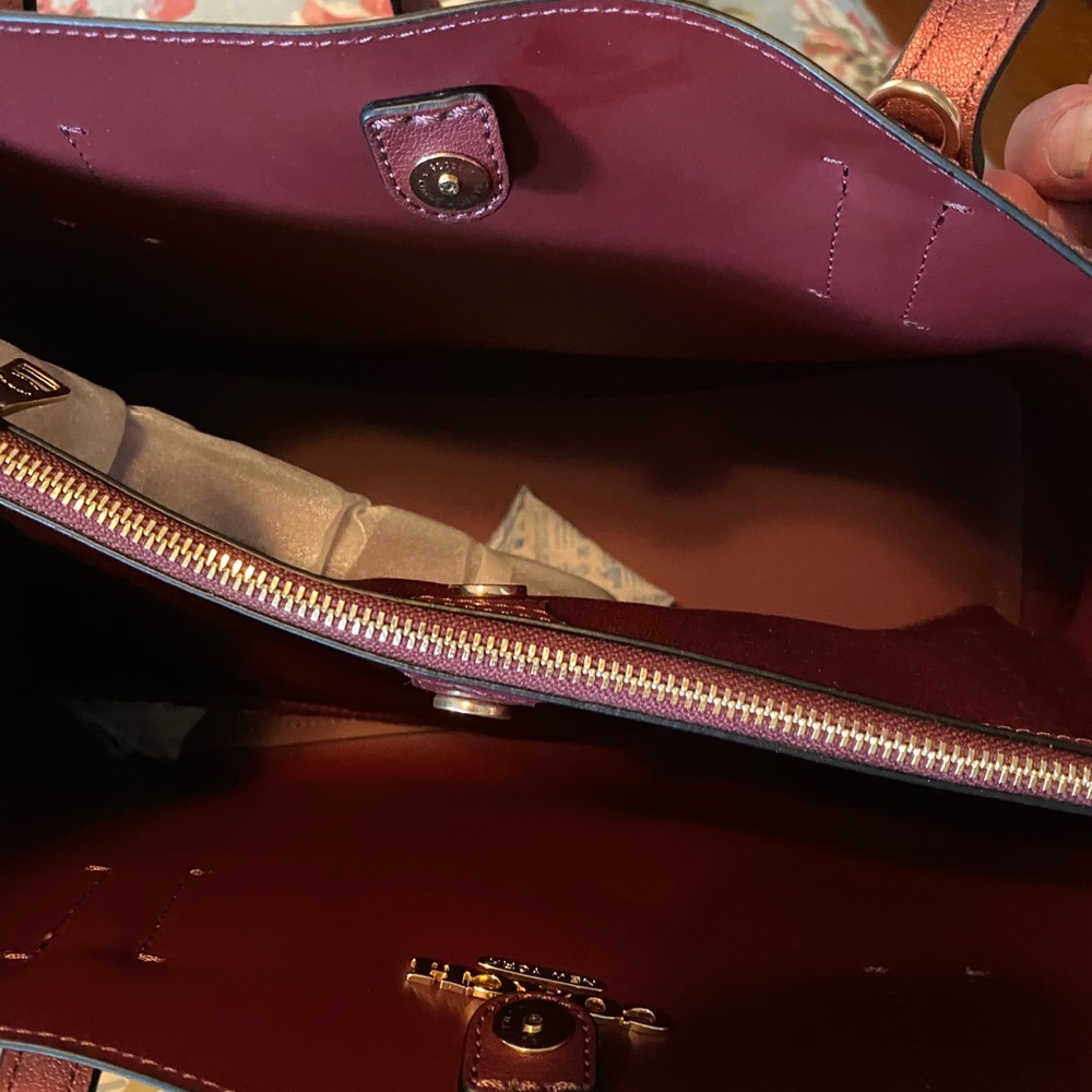 Genuine Coach Leather Handbag - Picture 4 of 5